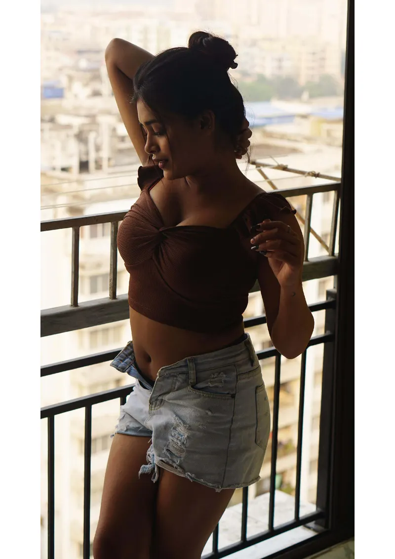 LAKMI TOP MODEL — photo 3