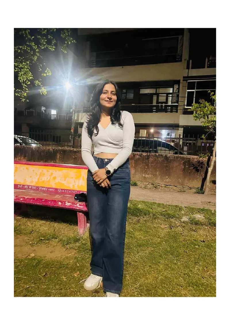 VIP Events & Social Occasions with Young girl age 19 Priyanka available Young girl age 19 Priyanka available VIP escort corporate events Bangalore