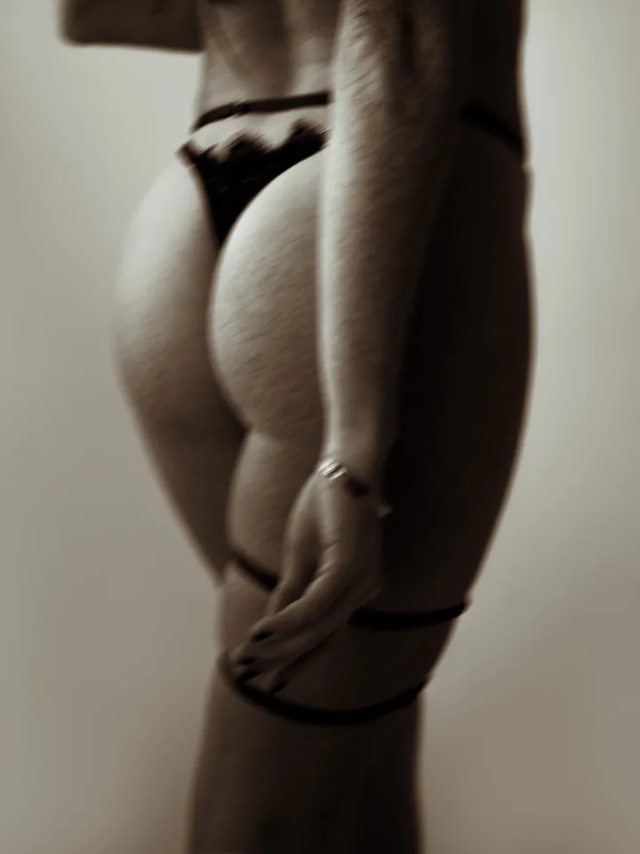 24×7 lesbian escort bangalore booking — discreet VIP companions in Bangalore